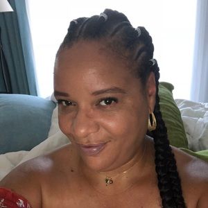 Meet your Posher, Pamela